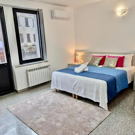 Luxury * Venice