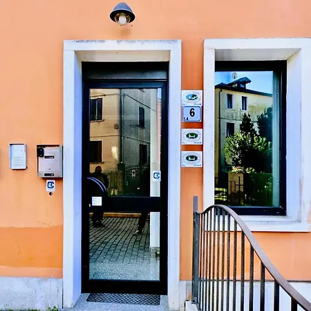 Luxury Apartment *