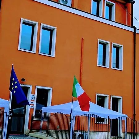 Venice Luxury *