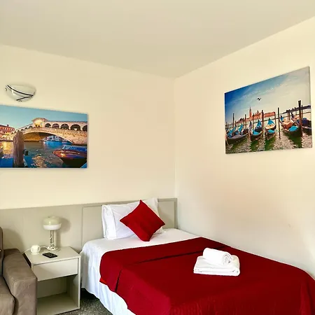 Venice Luxury