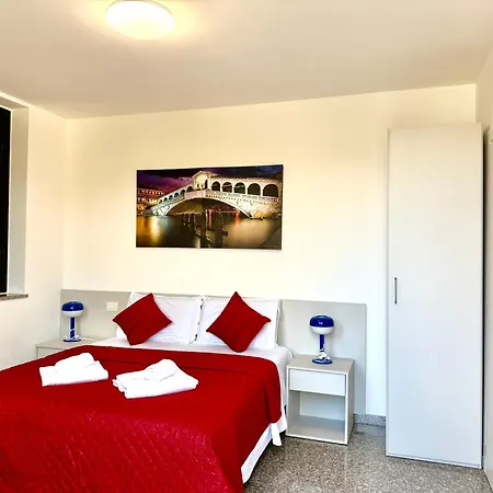 Venice Luxury *