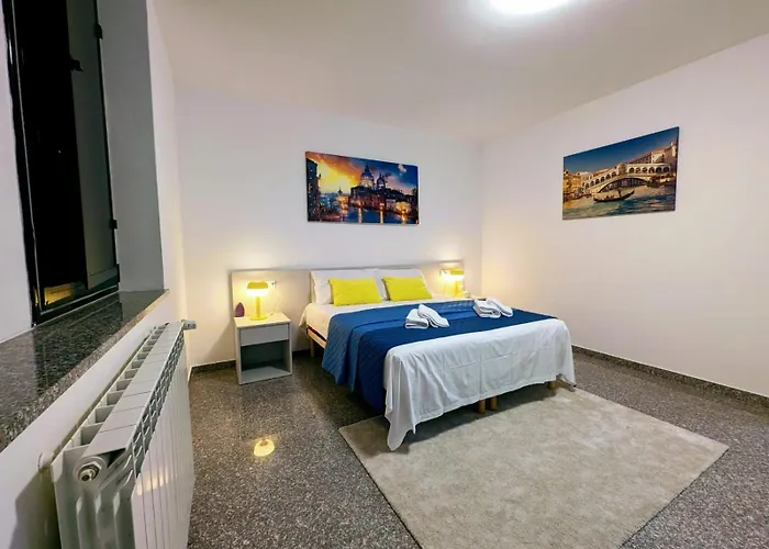 Апартаменты Venice Luxury *