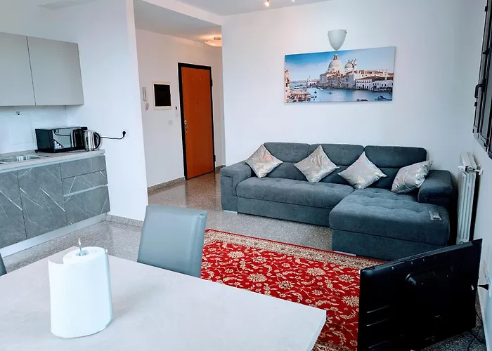 Venice Luxury *